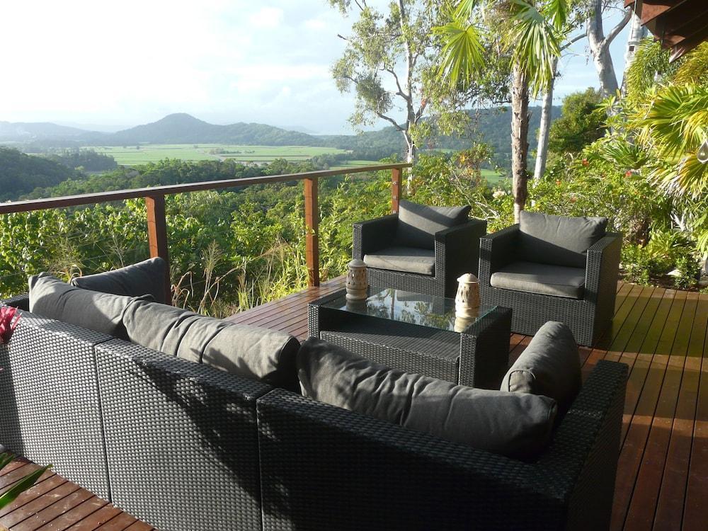 Mai Tai Resort Cassowary Exterior photo