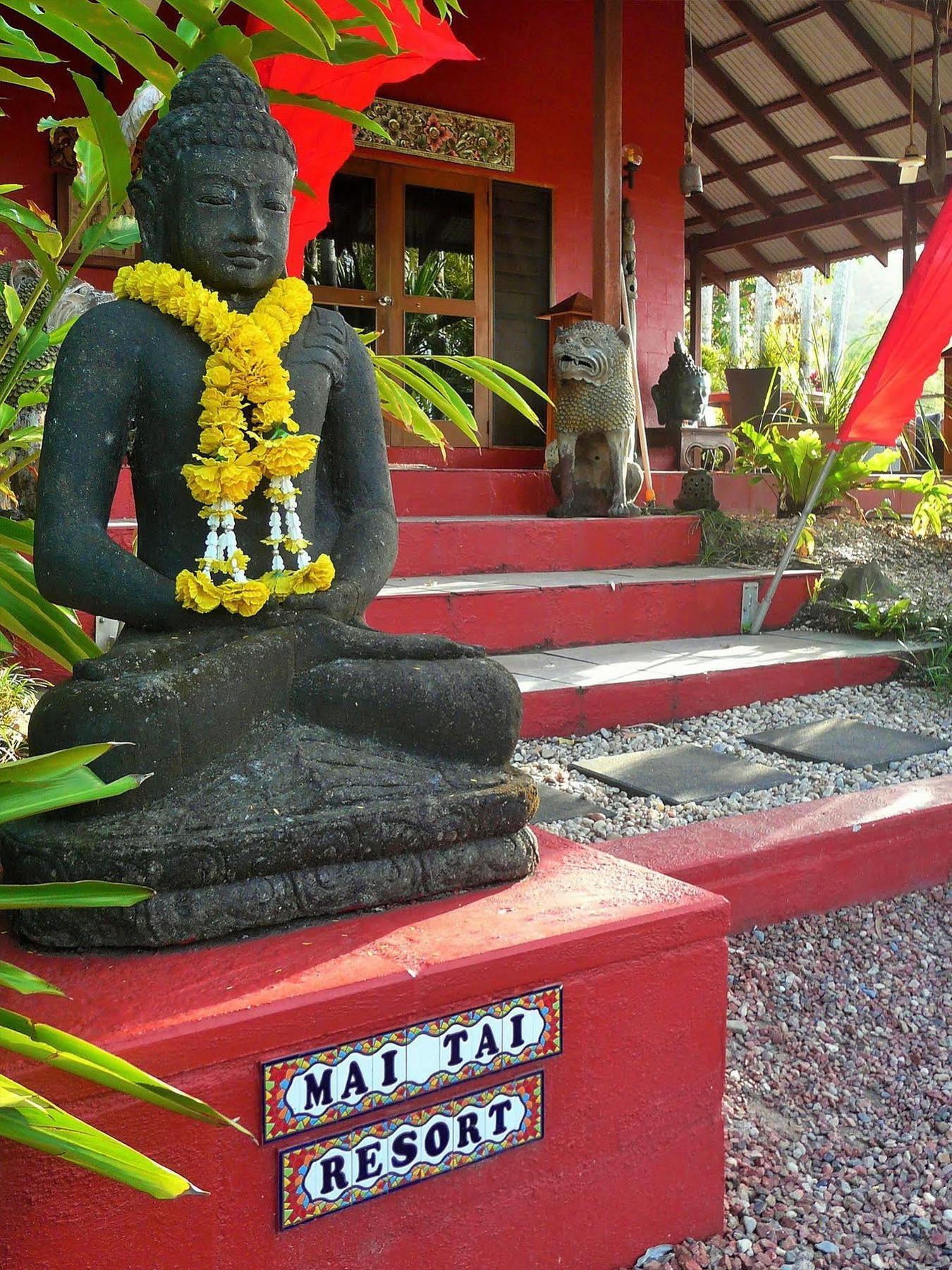 Mai Tai Resort Cassowary Exterior photo